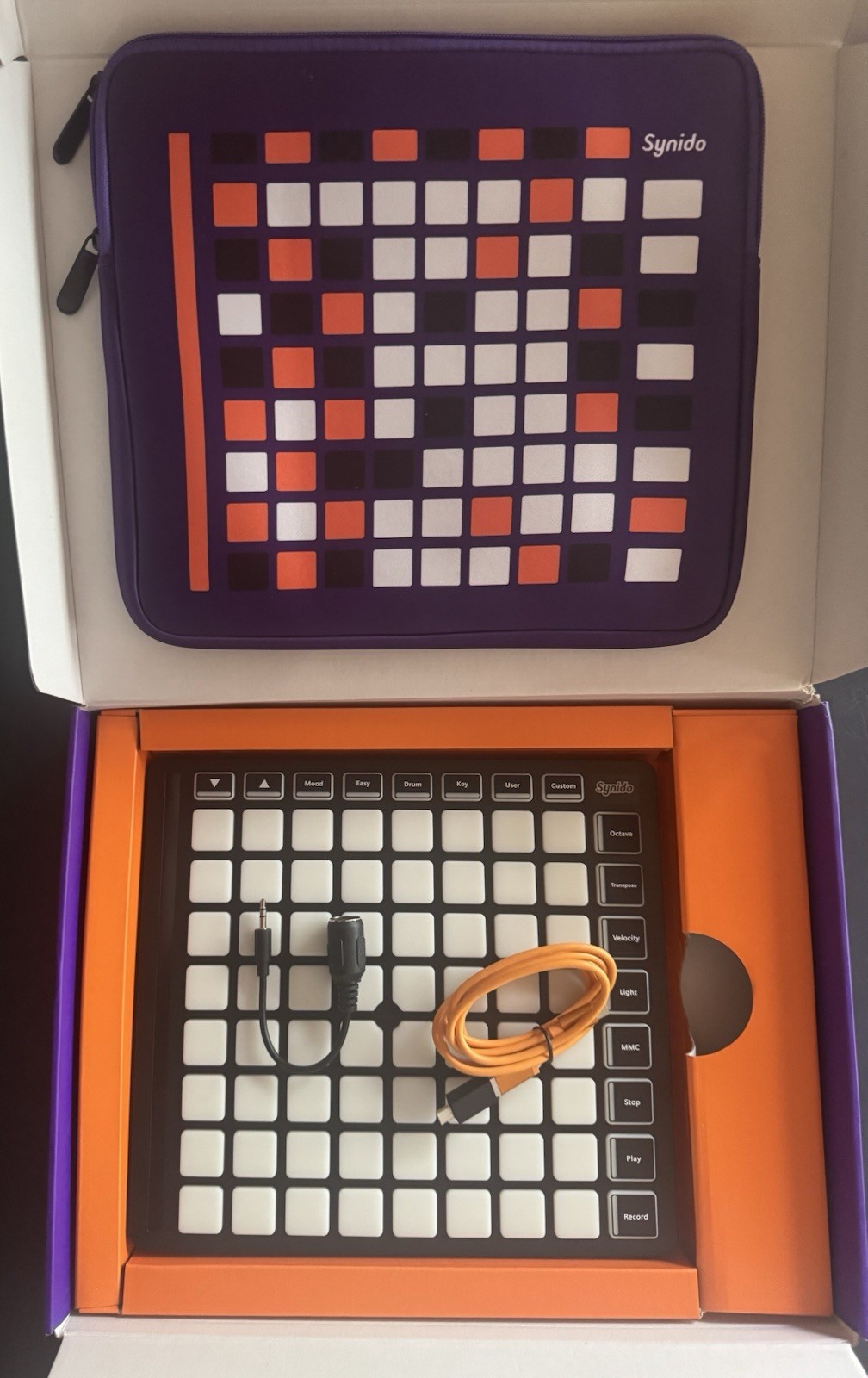 Synido TempoPAD Z-1 MIDI Pad Controller 64 Pads Transport Controls Case USB