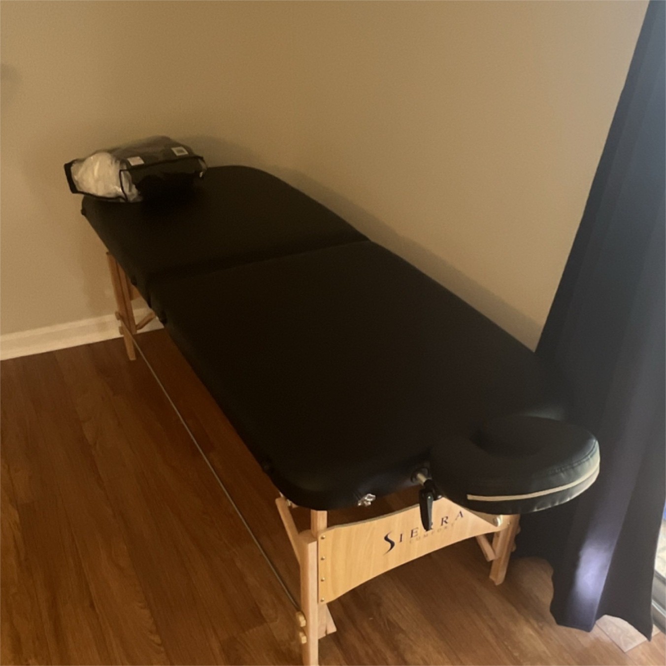 Sierra Comfort SC-500 Portable Foldable Massage Table w/ Face Cradle, Black