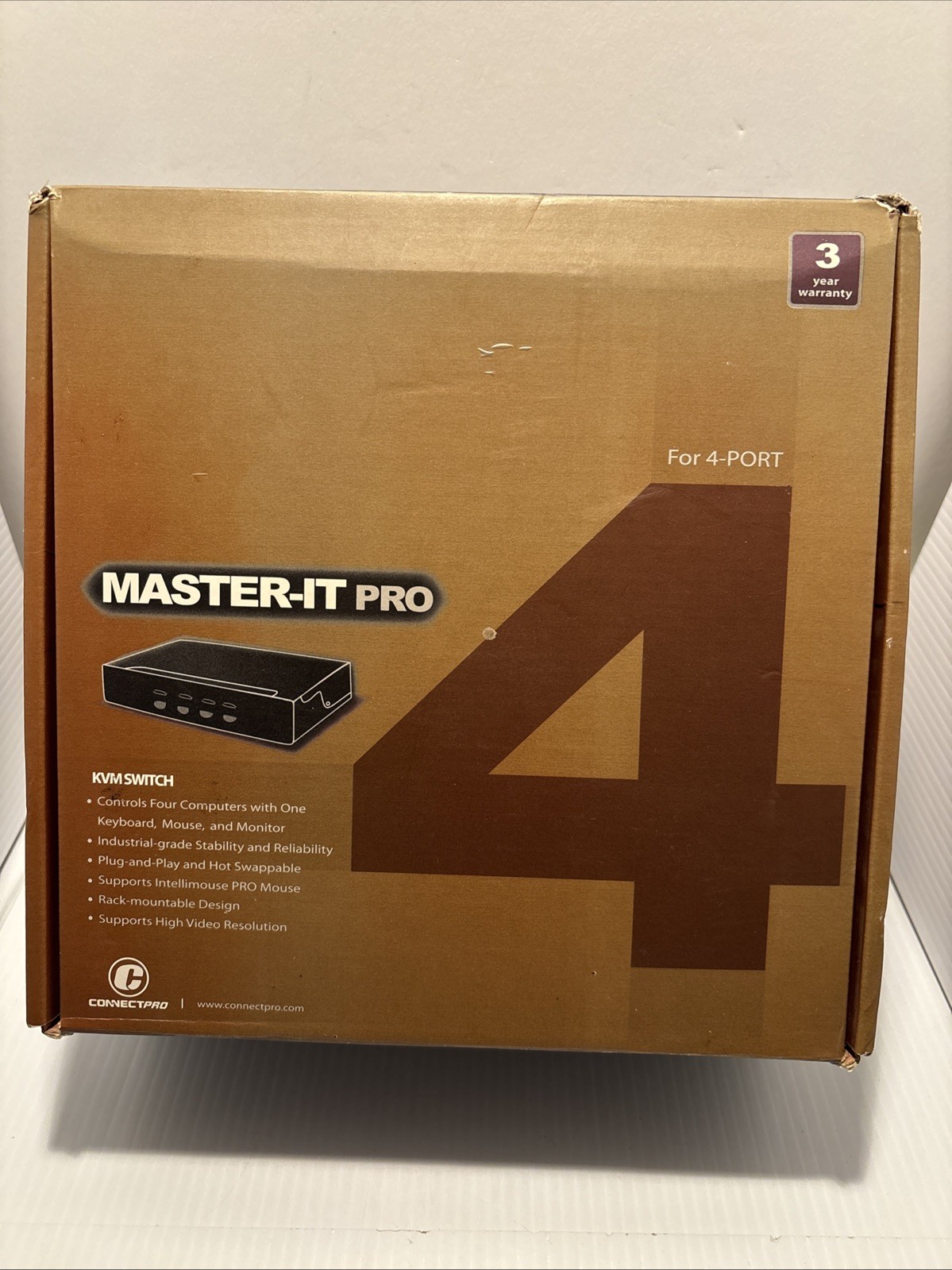 Master-IT Pro 4 Port KVM switch With OSD ConnectPro PR-14-Kit