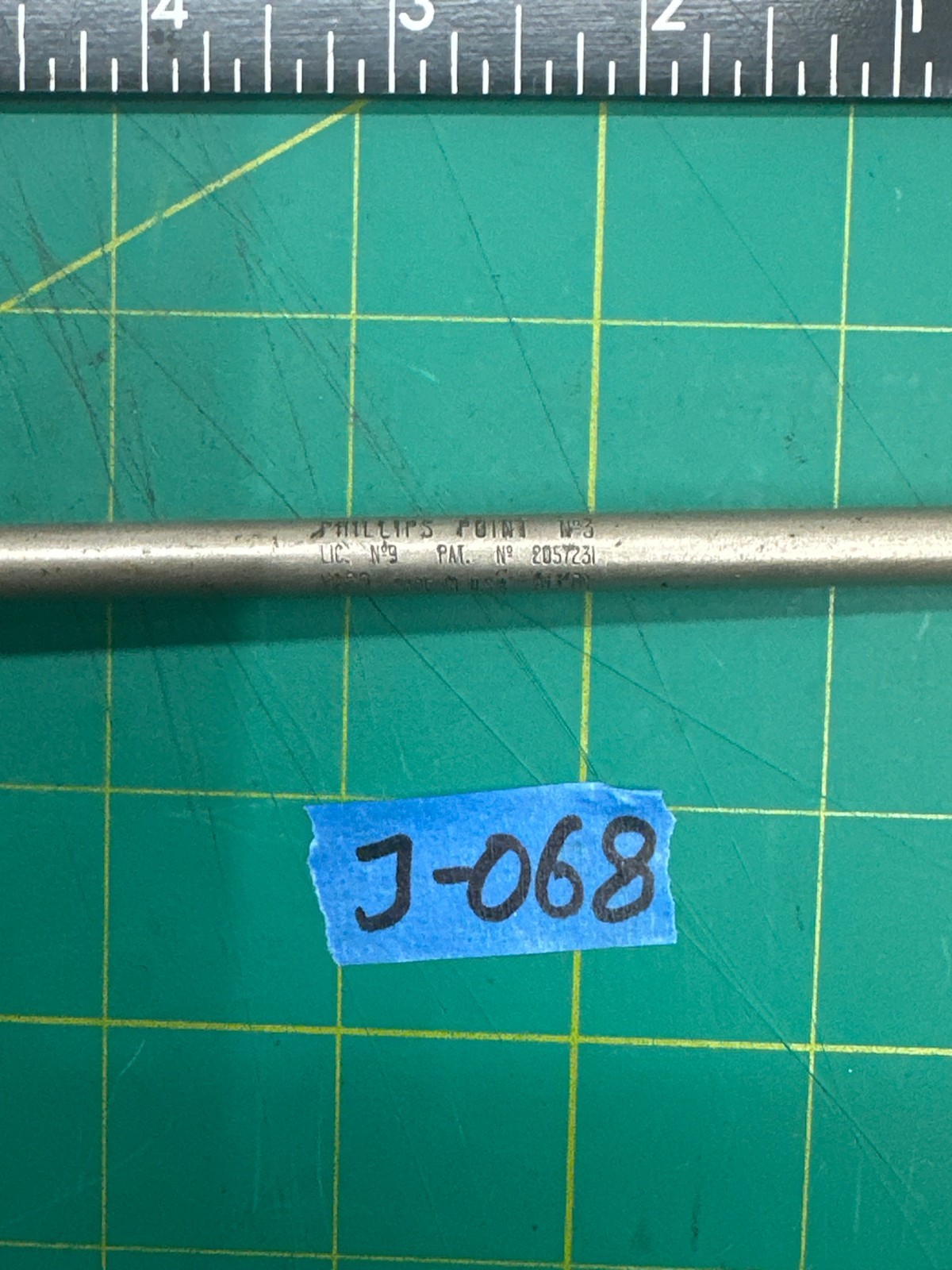 Vintage 10" Phillips Point No.3 Screwdriver #2057231 Gray Plastic Handle, USA