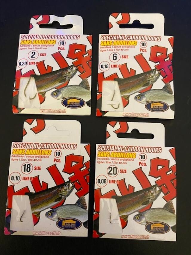 40 x Fishing Hooks to Nylon Hi-Carbon Special Barbless Sizes 2.6,18,20