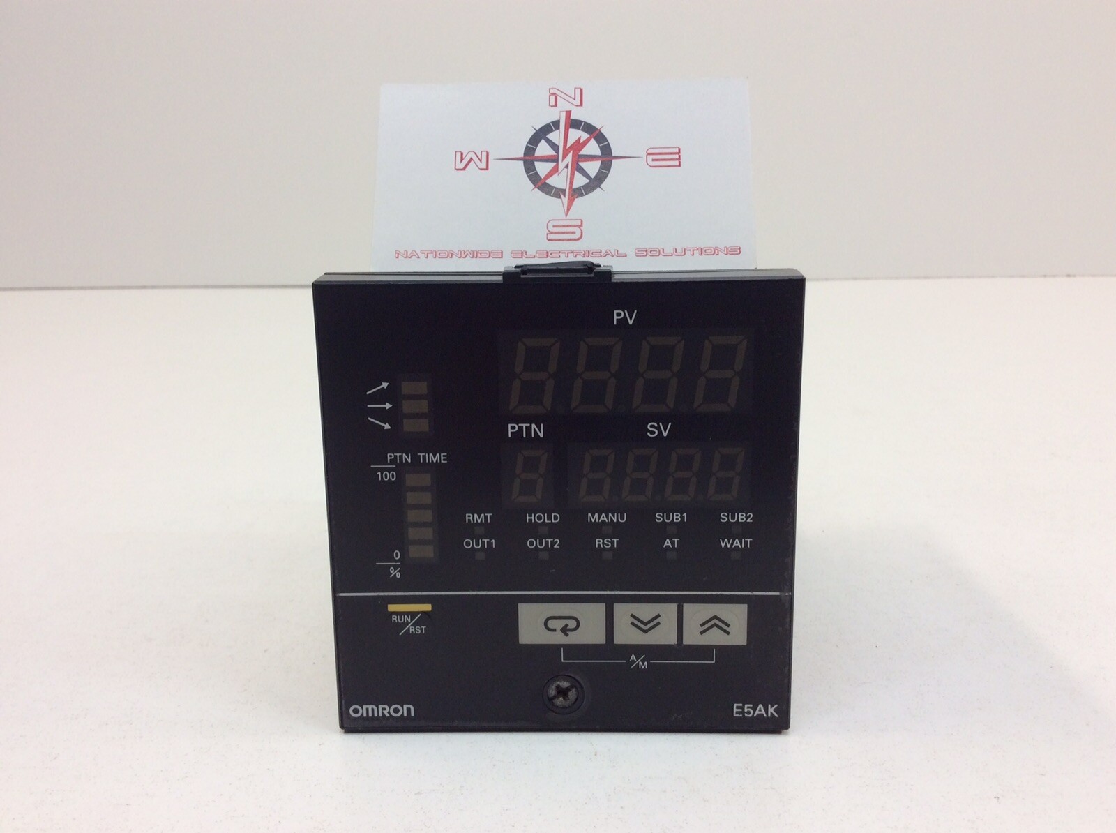 Omron E5AK-TAA2-500 Process, Temperature Digital Controller Relay LED 100~240VAC