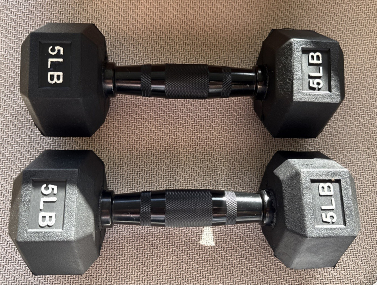 Brand new Signature Fitness Rubber Encased Hex Weights Pair, 5lb Dumbbells