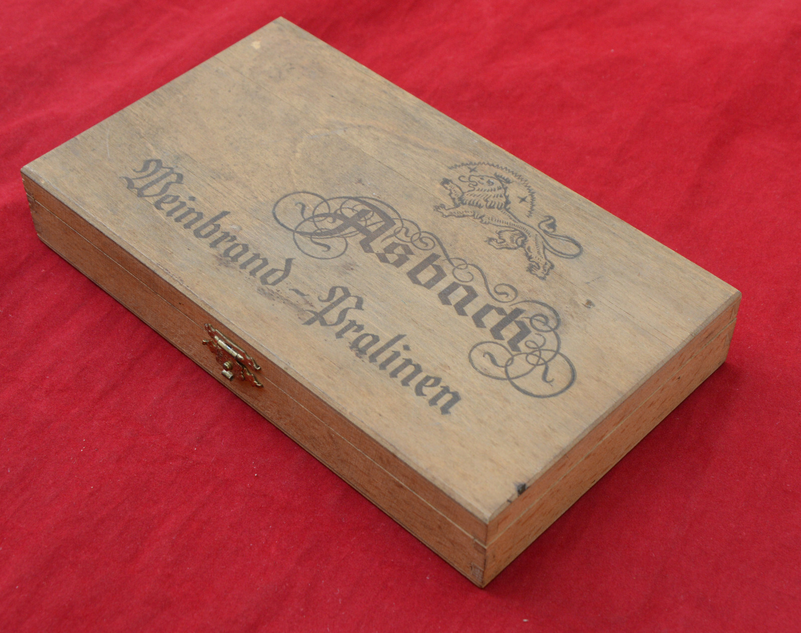 German WW2 Wehrmacht Officer Asbach Uralt Weinbrand-Pralinen Wood Box Chocolates