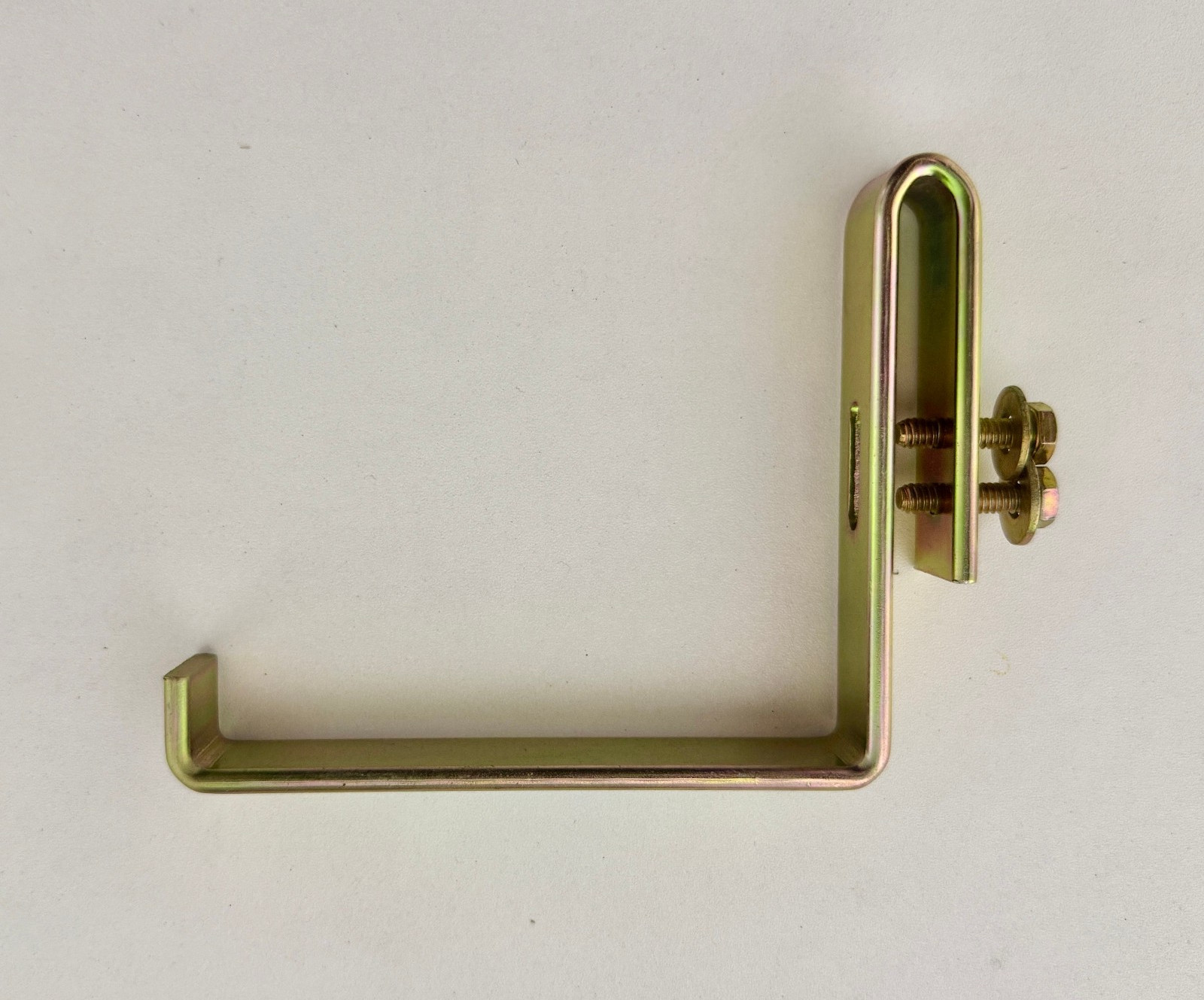 Cable Ladder Rack L-Bracket, Power Cable Support J-Bracket Yellow