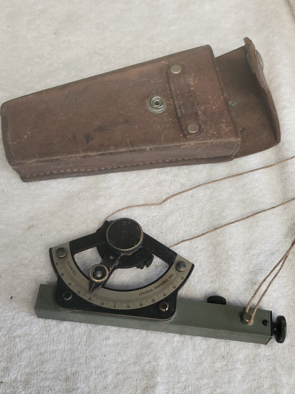 Leupold & Srevens Abney Level Inclinomoter Good Bubble & Leather Case Working!
