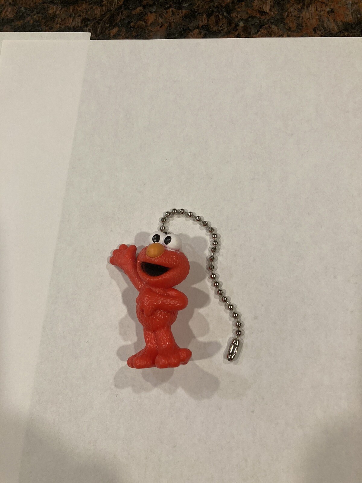 ELMO  ADORABLE SESAME STREET CHARACTER CEILING FAN CHAIN LIGHT SWITCH PULL NEW