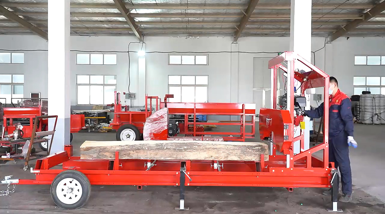 32" Capacity Portable Sawmill 15HP LIFAN GASOLINE ELECTRIC START Unload Yourself