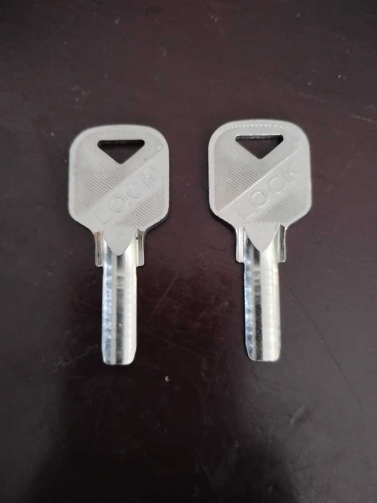 2 Set Of Lock Keys