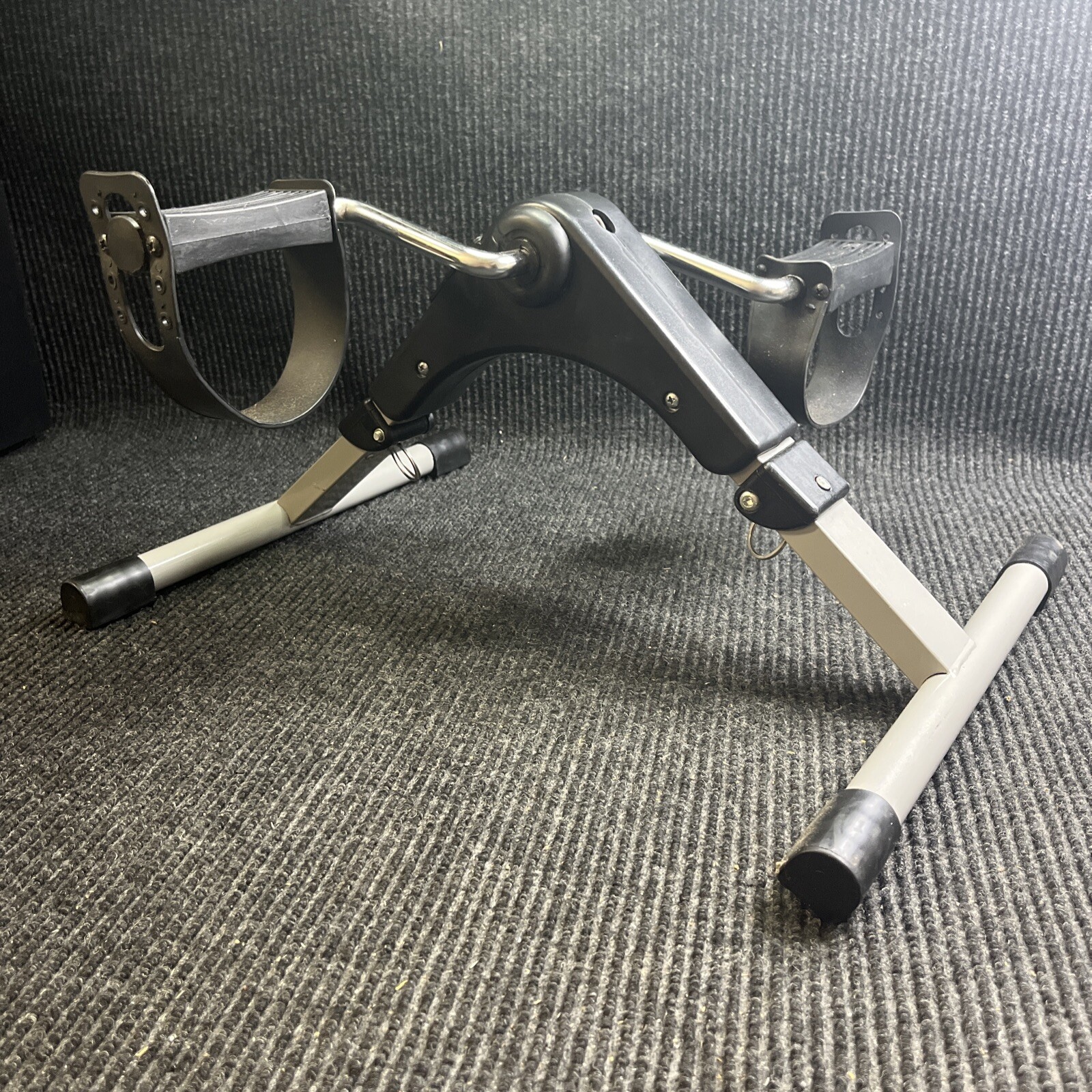 🔥🔥Stationary Under Desk Exercise Cycle Pedal Trainer *Missing Tension Knob