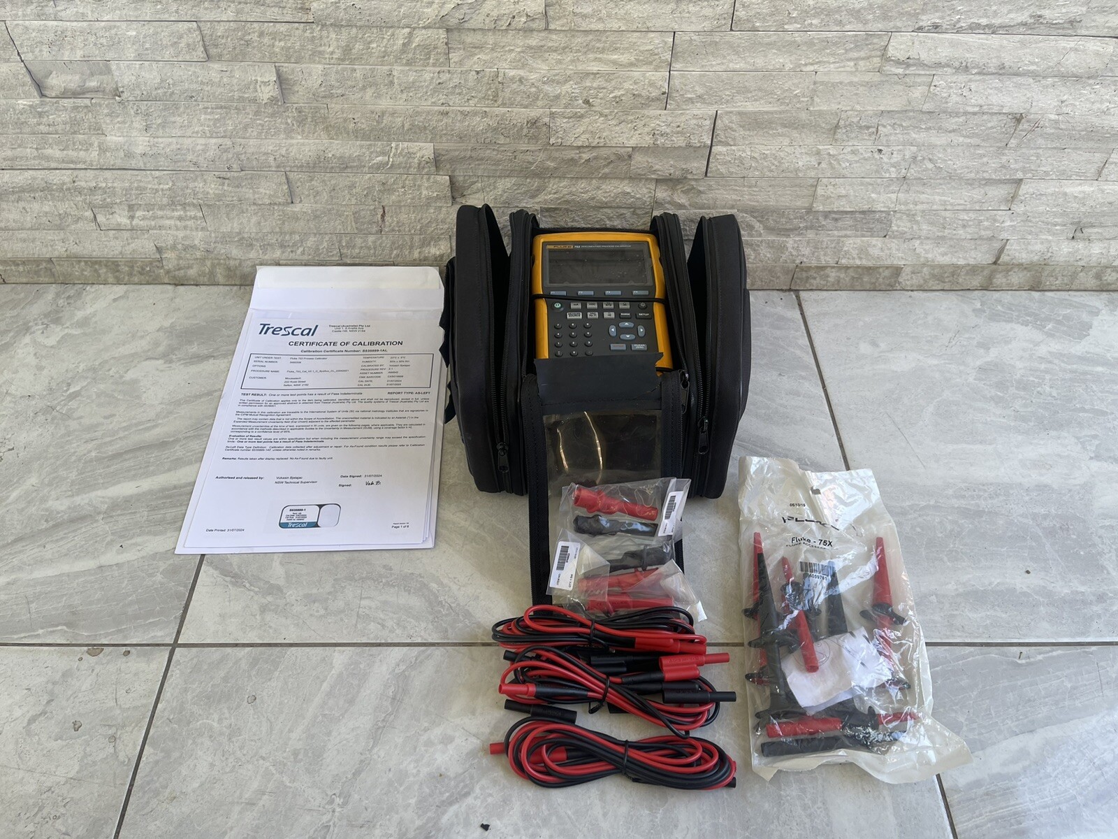 Fluke 753 Documenting Process Calibrator With Current Calibration Certificate