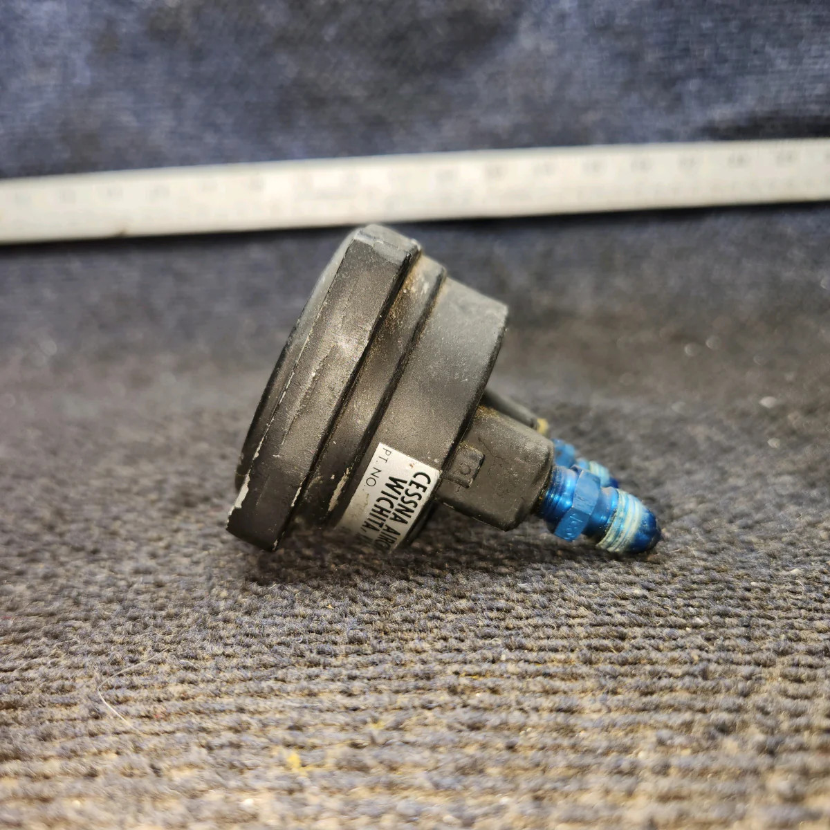 S1414-N1 | Standard Precision | cessna 150G | Suction Indicator