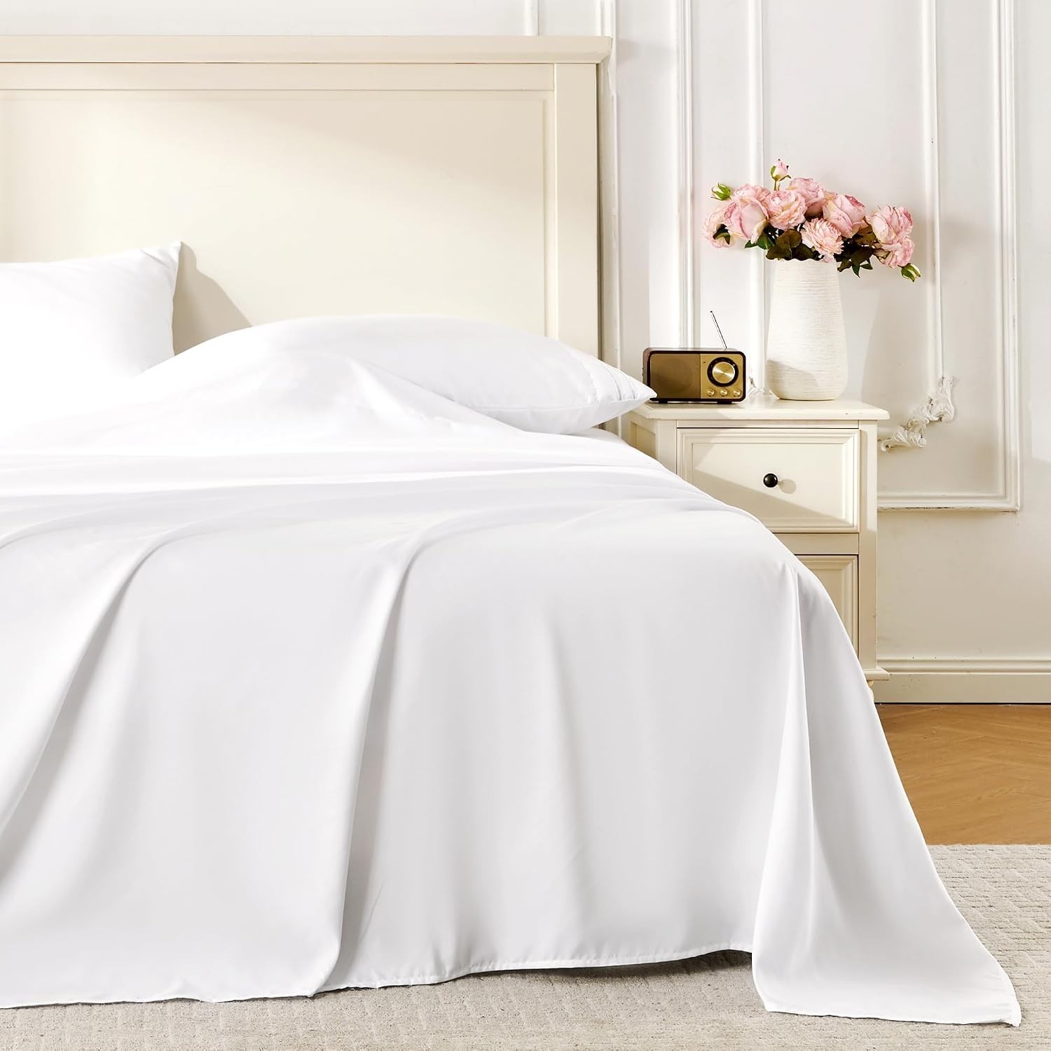 High Thread Count 1800 Queen Sheet Set - Soft & Breathable Luxury Bedding