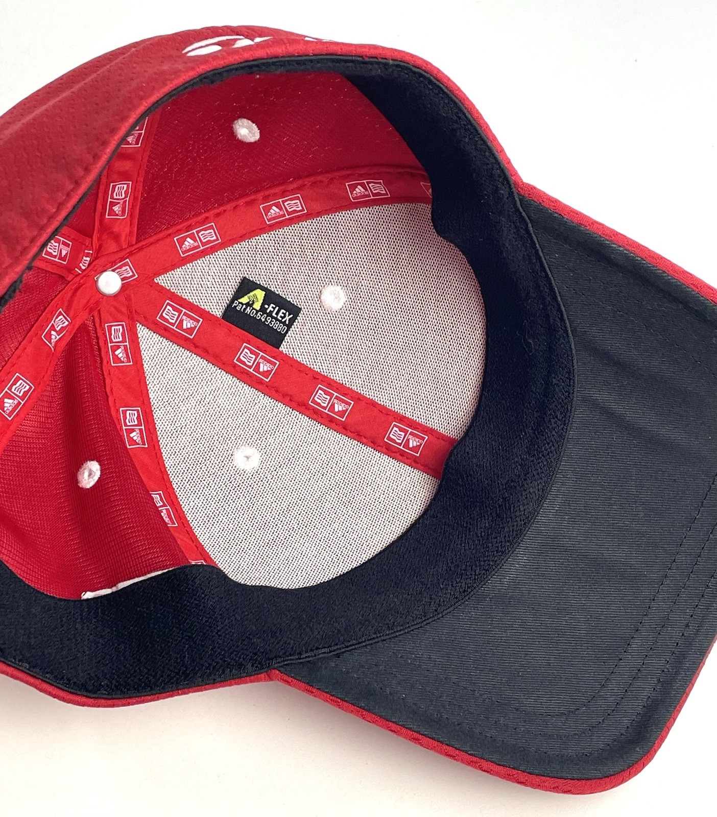 TaylorMade Adidas Fitted Golf Cap Red Size S/M