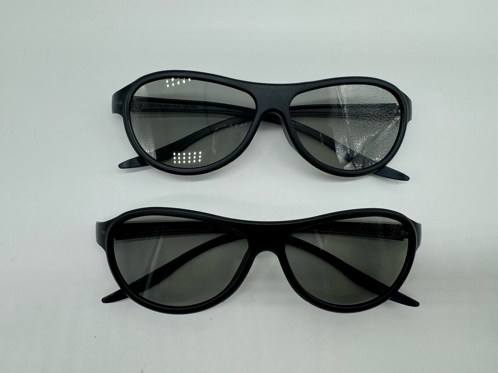 (2) LG CINEMA 3D GLASSES Unique