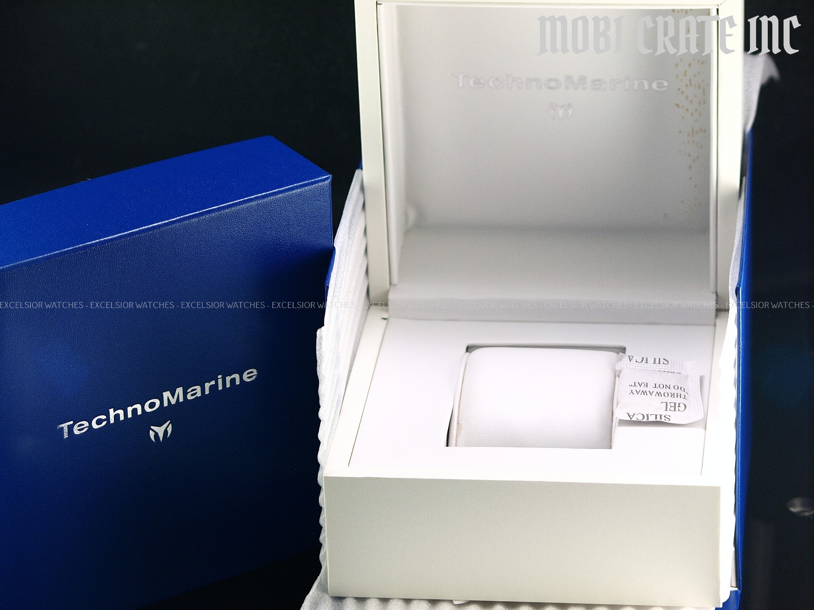 NEW OLD STOCK RARE TECHNOMARINE WATCH BOX WITH OUTERBOX
