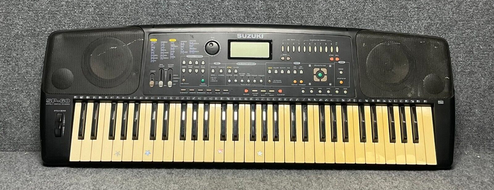 Suzuki SP 60 61 Key Electronic Keyboard Piano LCD Used