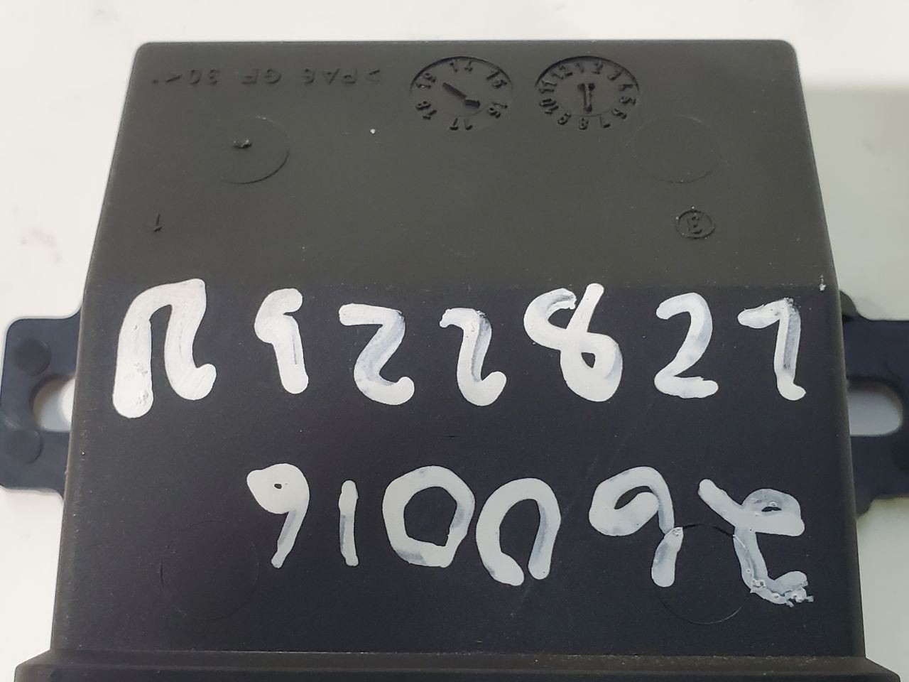 2016 Buick Cascada OEM Headlamp Control Module 13446941