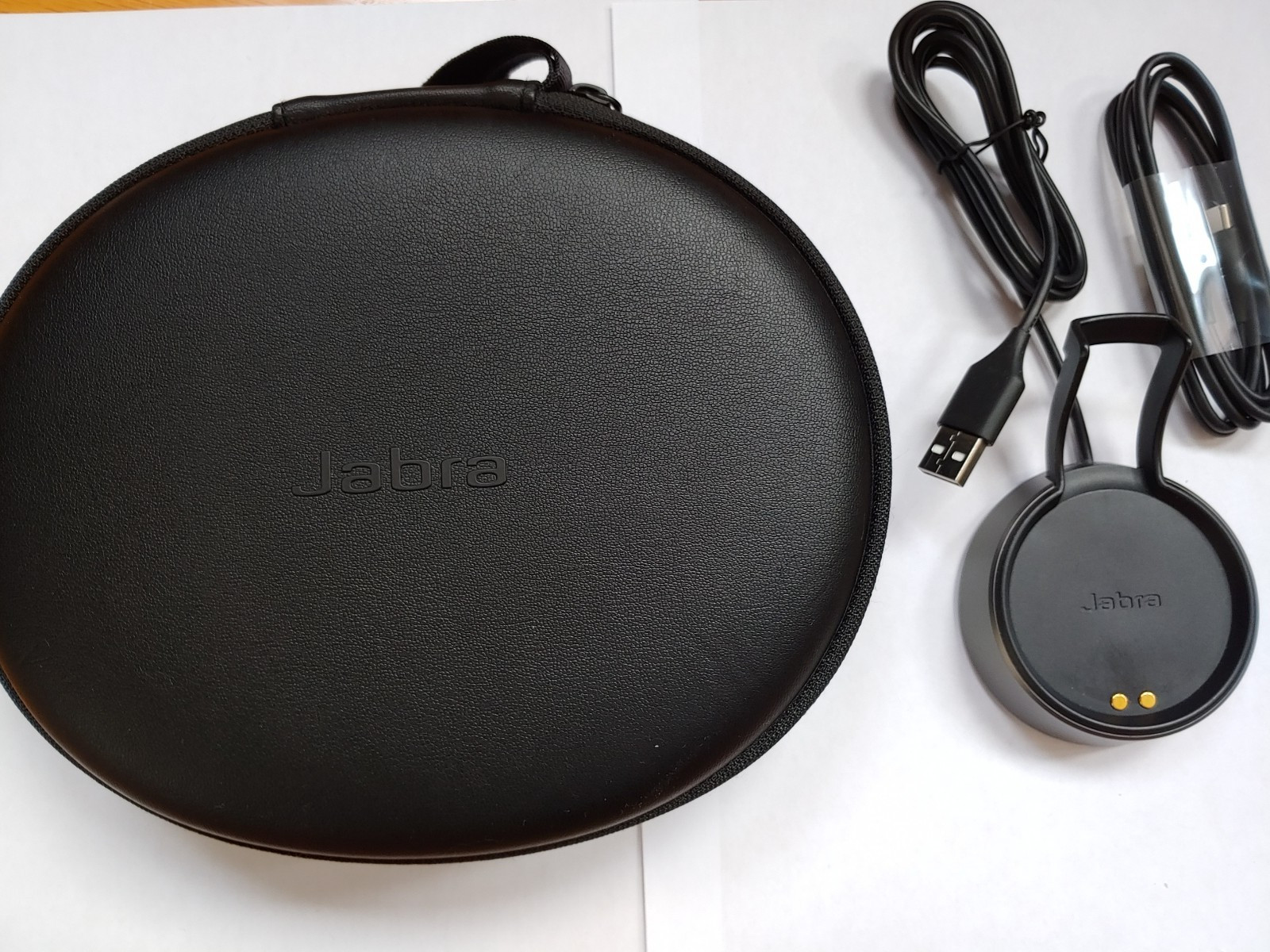 Jabra Evolve2 85 UC Stereo Wireless Headset - Black (Bluetooth) with Charger