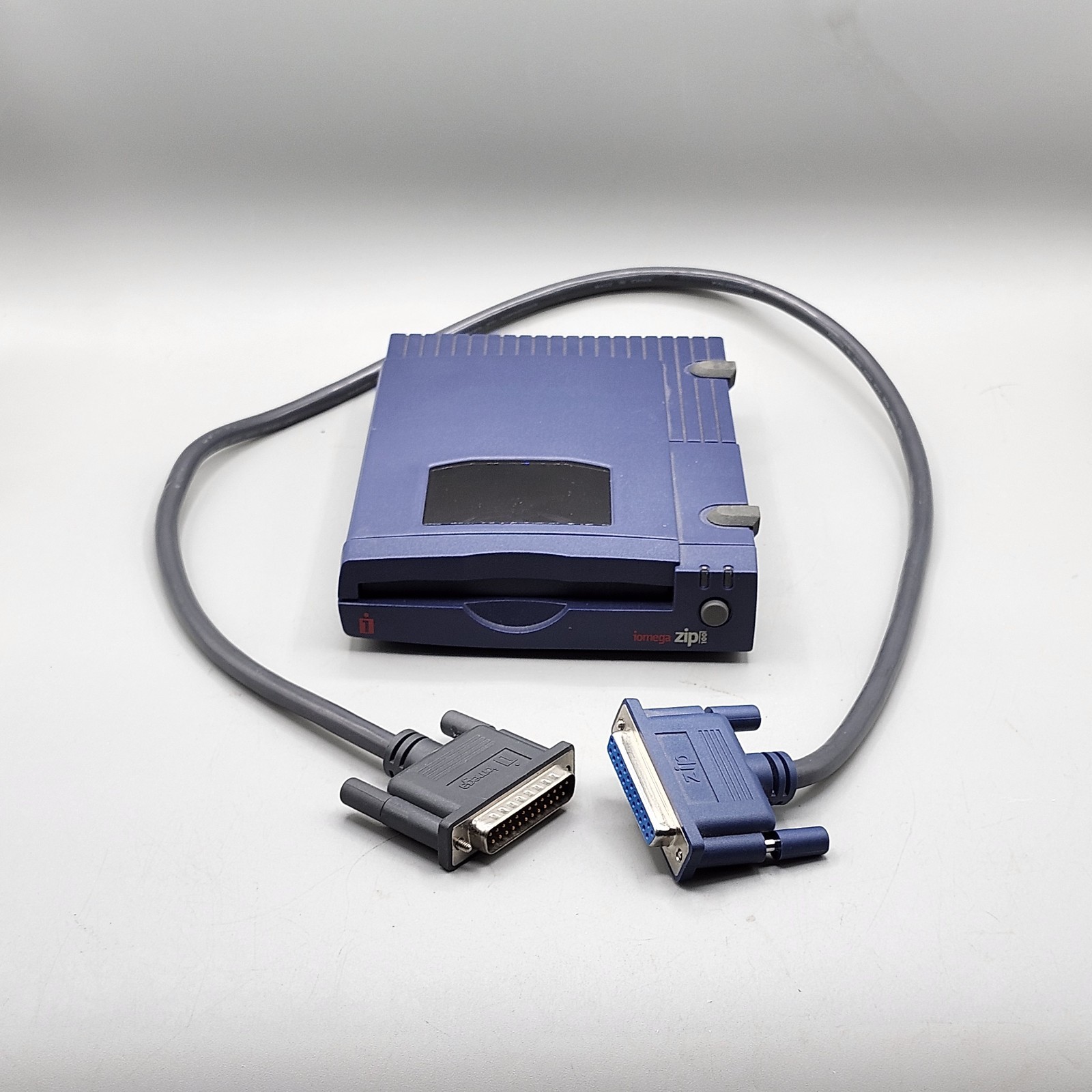 Vintage 1997 Iomega Zip 100 External 100MB PC Parallel Port Drive Z100P2