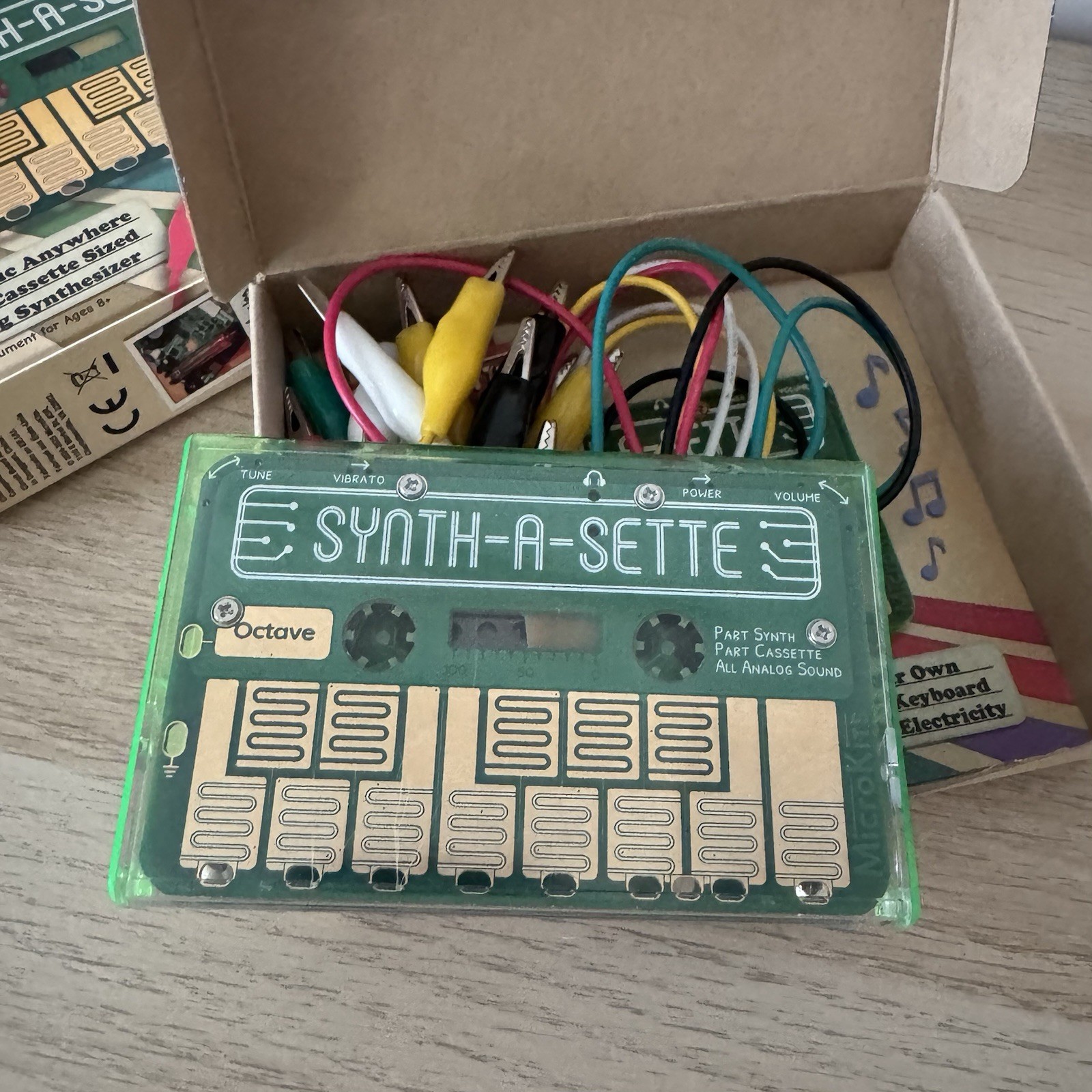MicroKits SYNTH-A-SETTE Synth A Sette Pocket Synthesizer + Musical Keyboard NEW