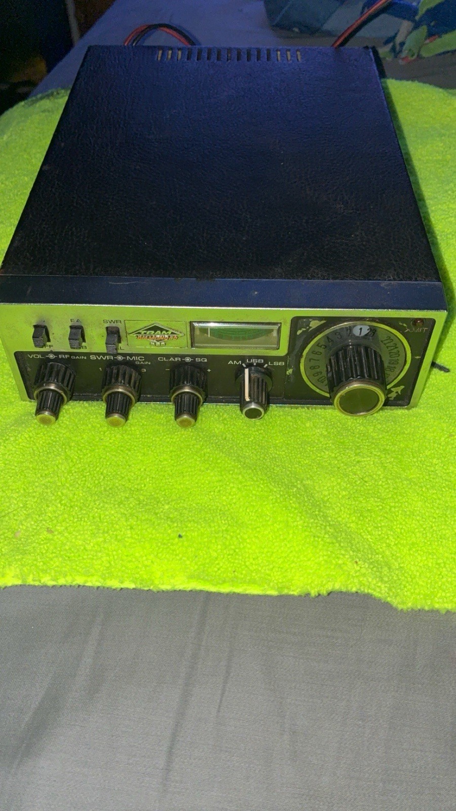 Diamond 60  CB Radio 23 Channel SWR AM USB LSB Black 1980s