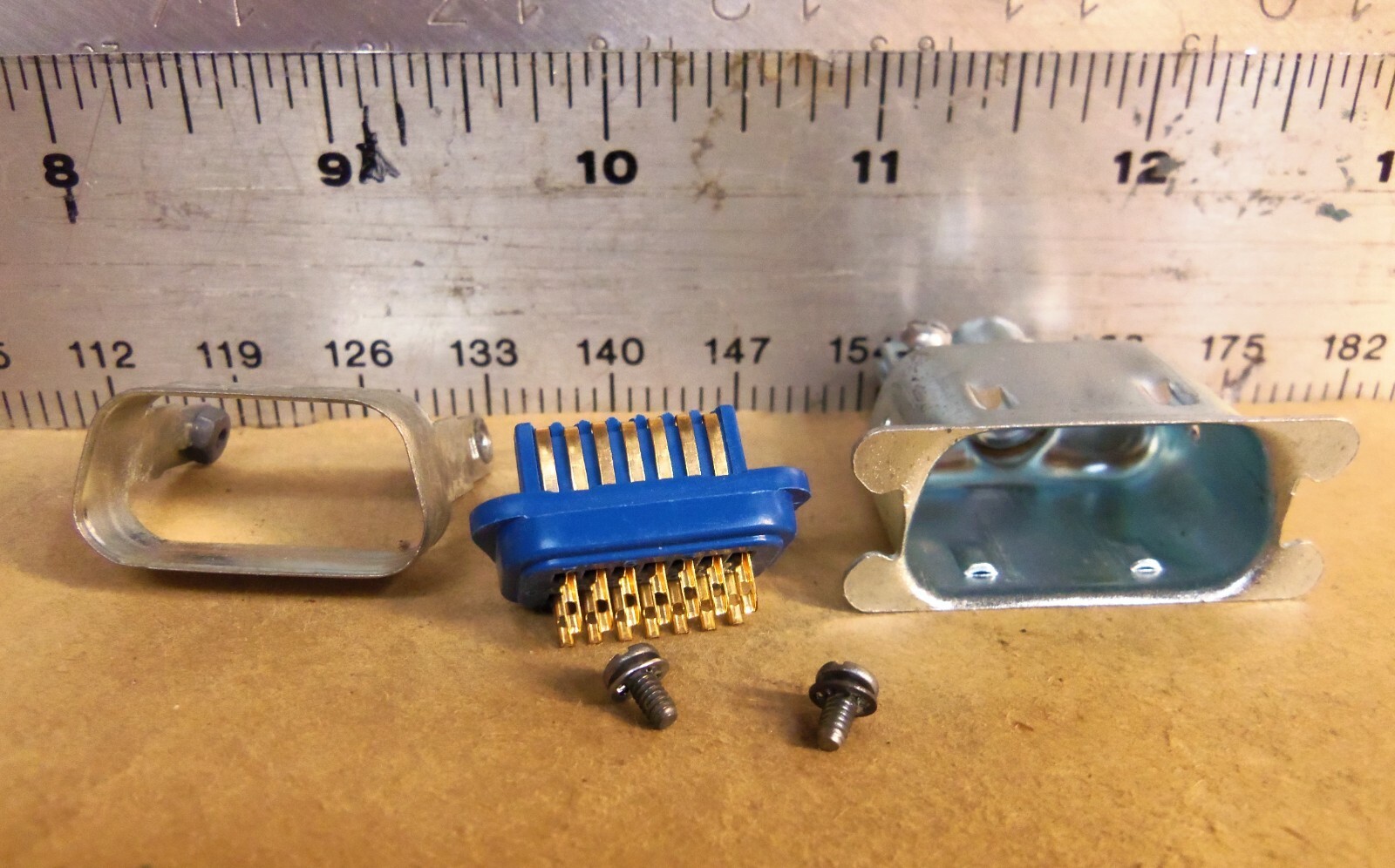 Amphenol Corp. -  Electrical Plug Connector - P/N: 57-30140 (NOS)