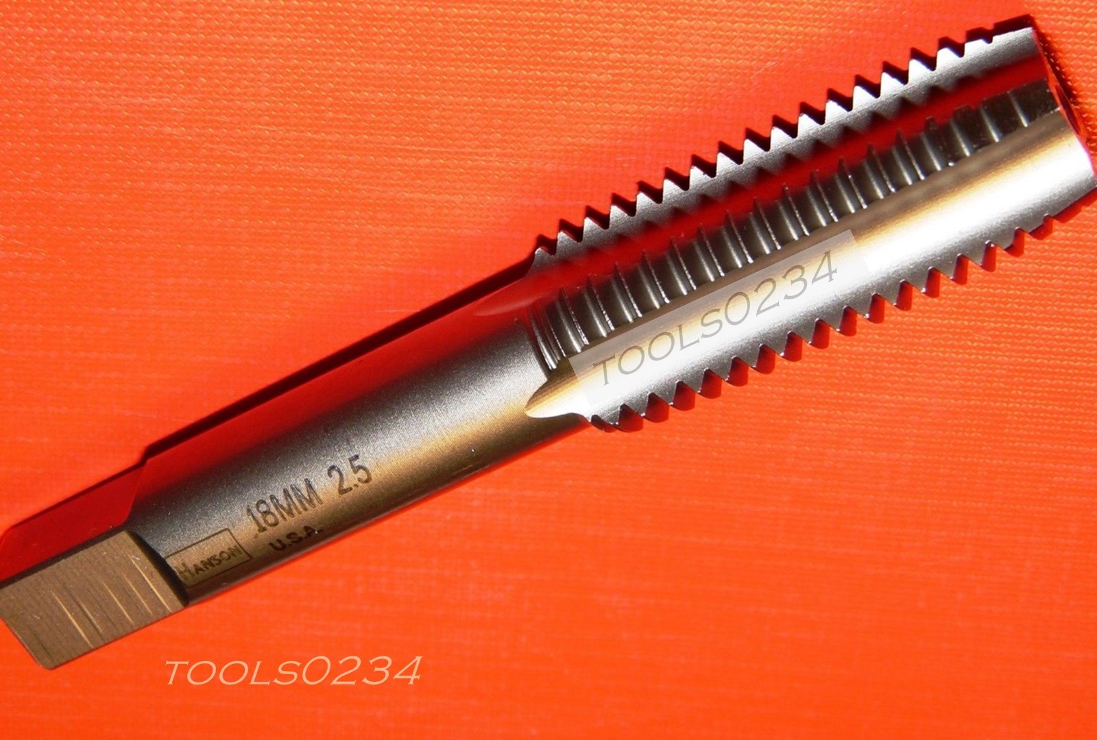 M18 X 2.5 Plug Tap Metric Irwin 1761 ZR 18MM Carbon Steel 4FL 2.50 RH