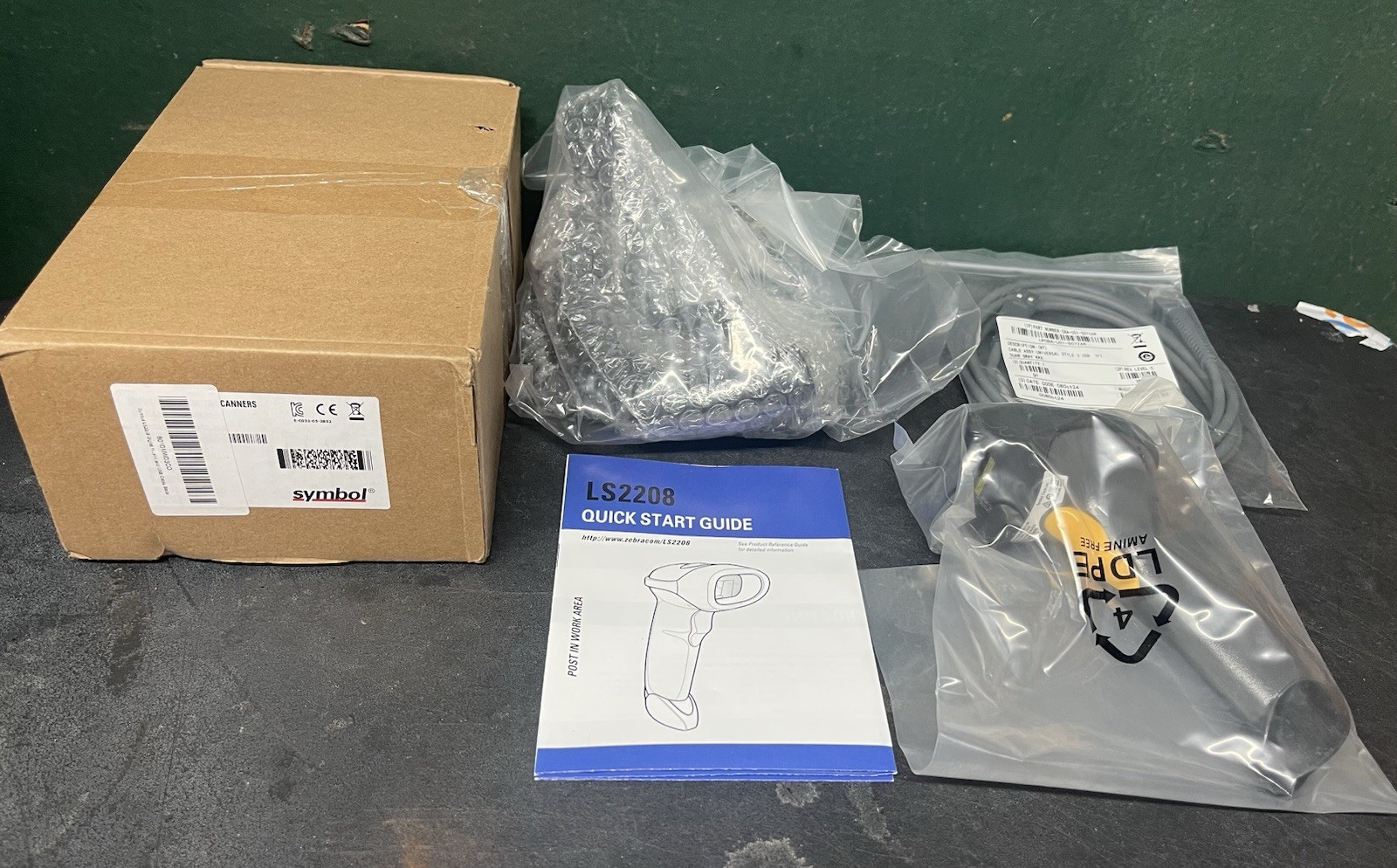 Symbol LS2208-SR20007NA Barcode Scanner w/ Guide - New Open Box Free Ship