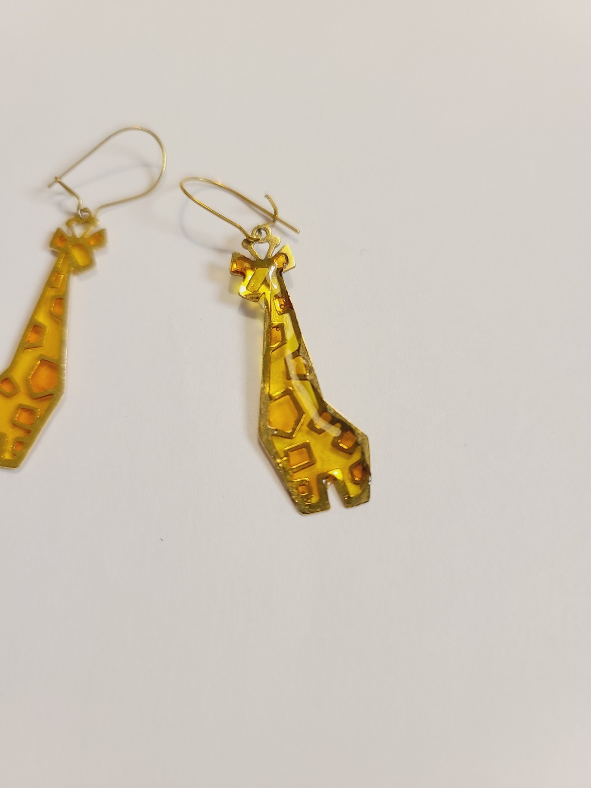 WHIMSICAL VINTAGE GIRAFFE SHAPED ENAMEL DANGLE EARRINGS