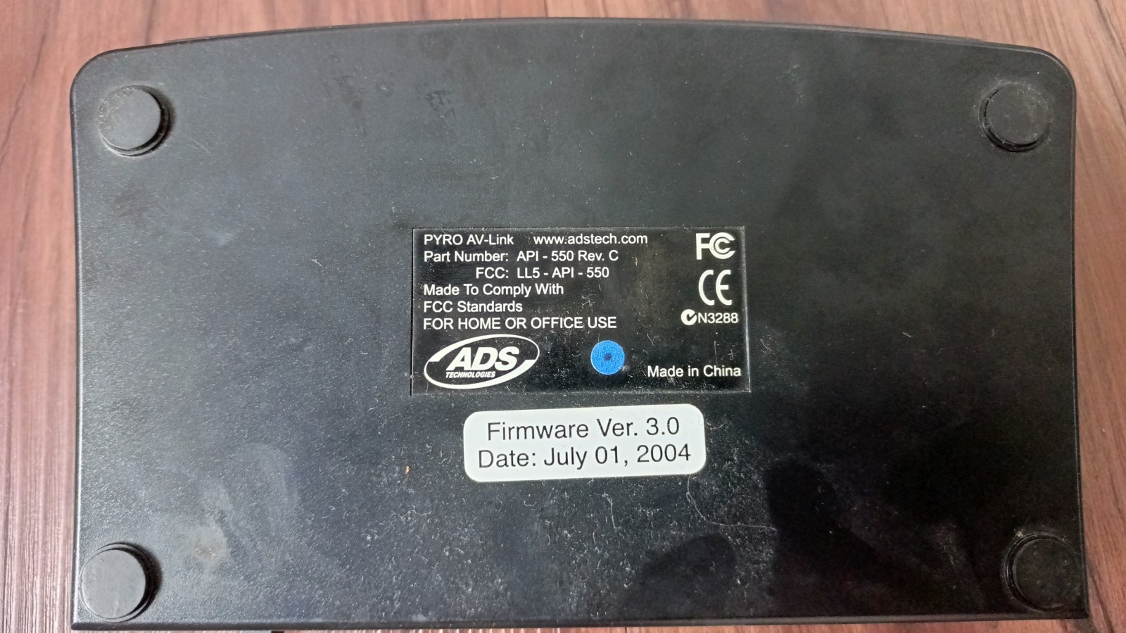 ADS Tech PYRO AV-Link API-550 Analog-to-DV FireWire Converter NTSC/PAL