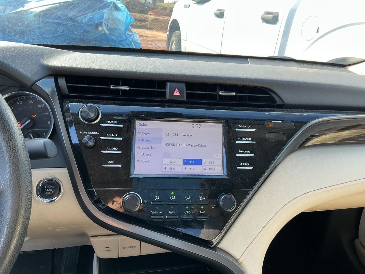 CAMRY 2019 Glove Box 4998814