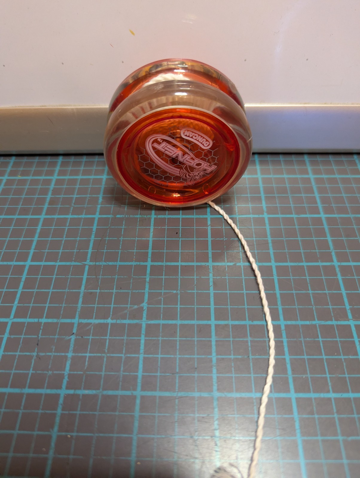 DUNCAN Intermediate Hornet Looping YoYo Yo Yo-Yo Yoyo Red / Clear Responsive