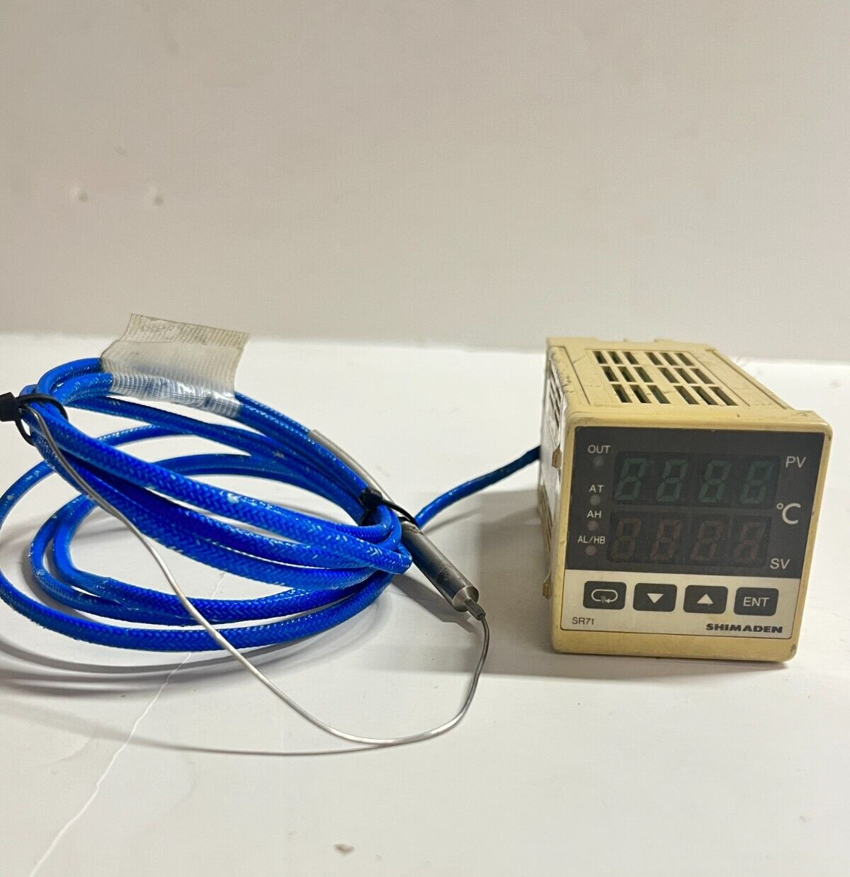 Used Shimaden SR71-8Y1-0C Digital Temperature Controller