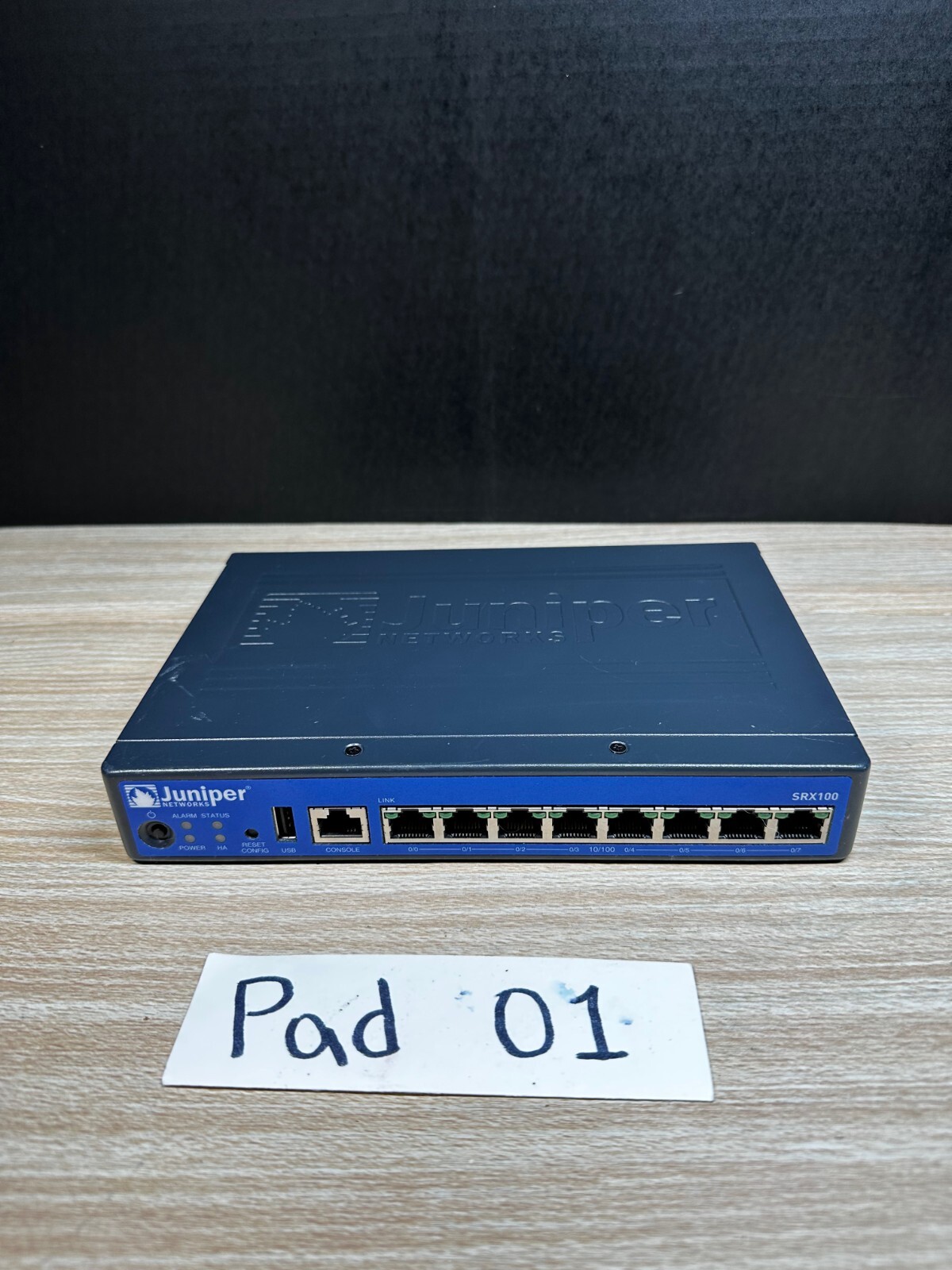 Juniper SRX100 8-Port Firewall Service Gateway w/out Adapter