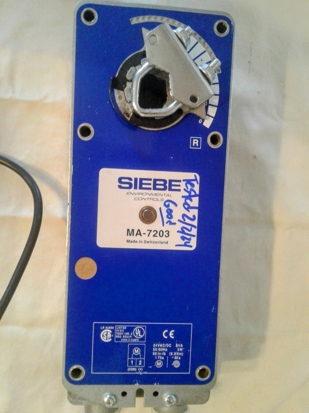 SIEBE MA-7203  TWO POSITION ACTUATOR 24VAC/DC 6.8 Nm 60in-lb SR Used Tested Good