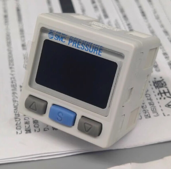 SMC Vacuum Digital Pressure Switch Indicator Gauge ZSE30A-01-P-ML