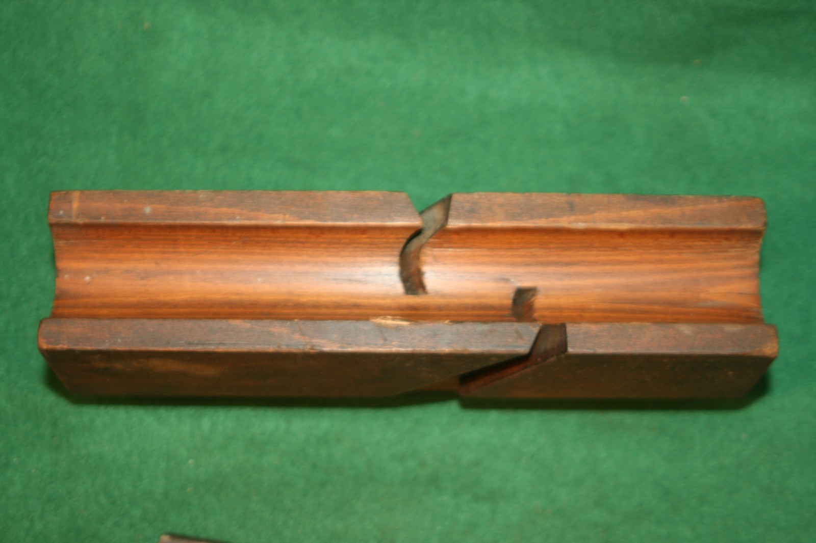 Antique Owasco Tool Co 1875 Two Iron 1-1/4" Nosing Plane INV#BD05