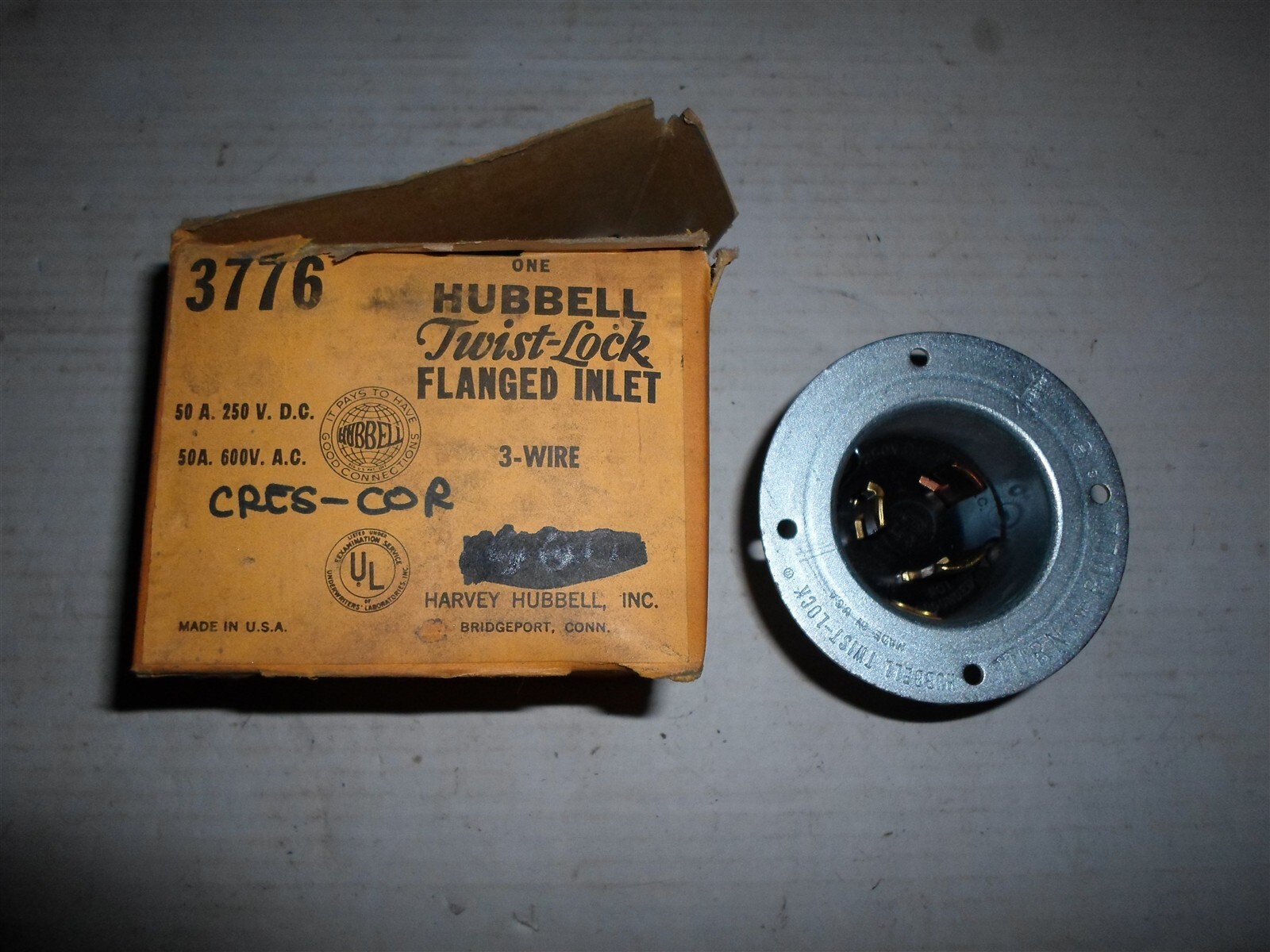 Hubbell Twist Lock Flanged Inlet 3 Wire Part No. 3776 50 A