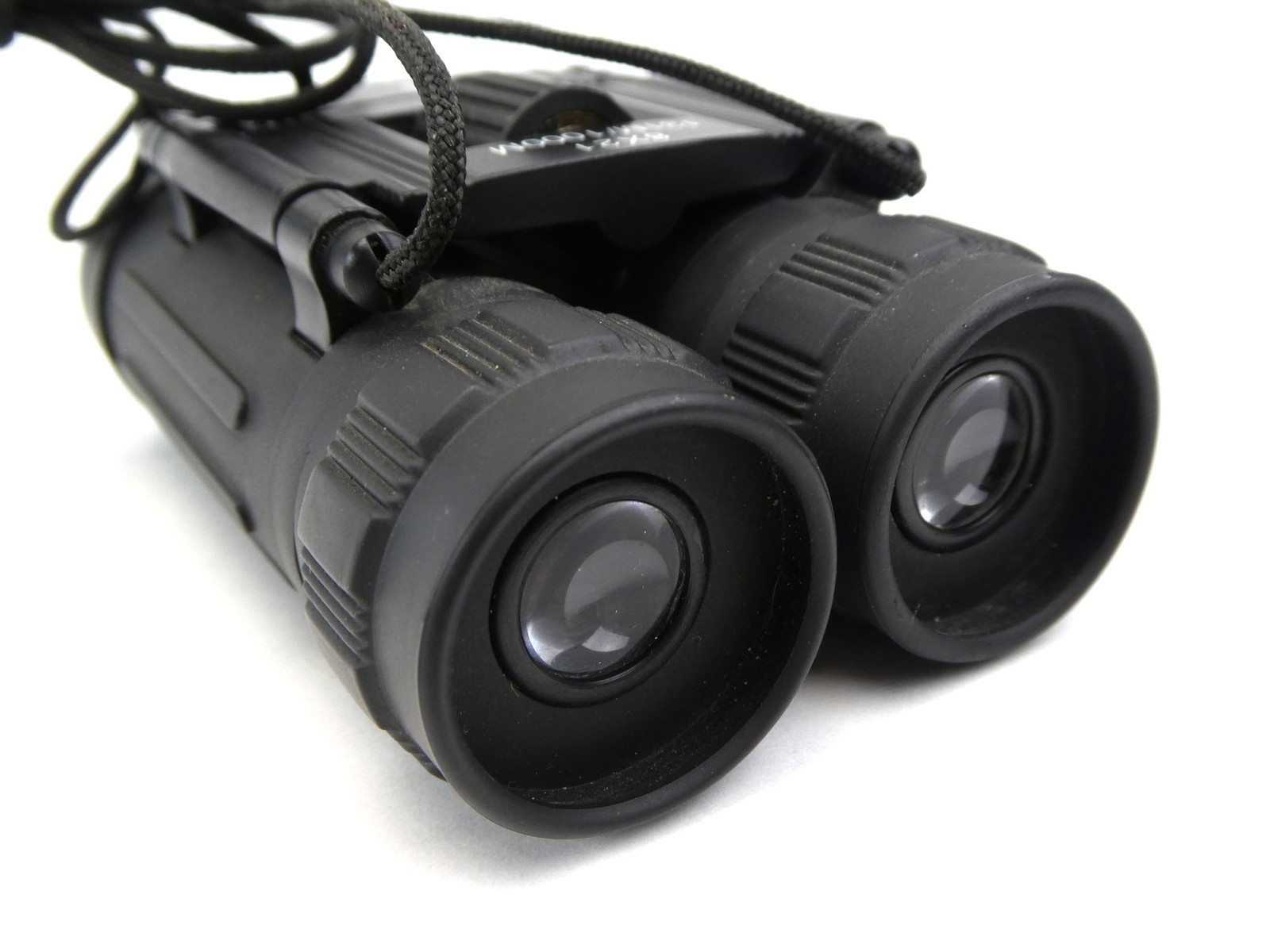 8 x 21 Compact Lightweight Pocket Folding Binoculars 131M/1000M