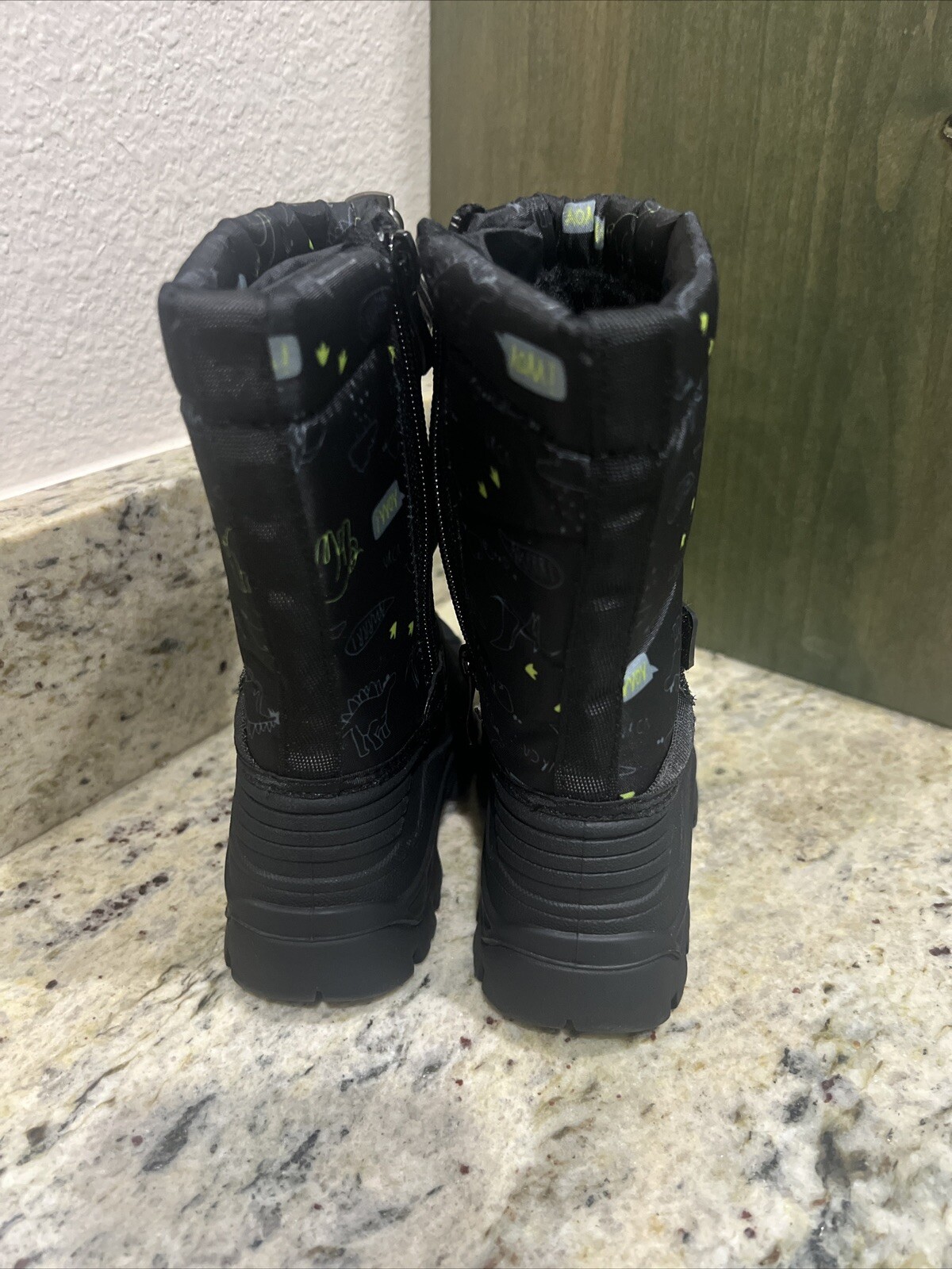 Kkomforme Winter Snow Boot Toddler Size 7 Dinosaur