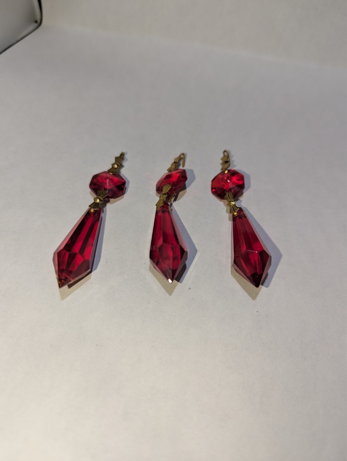 LOT OF 3 VTG RED SPEAR ICICLE CRYSTAL GLASS PRISM CHANDELIER PART 1 1/2" BRASS