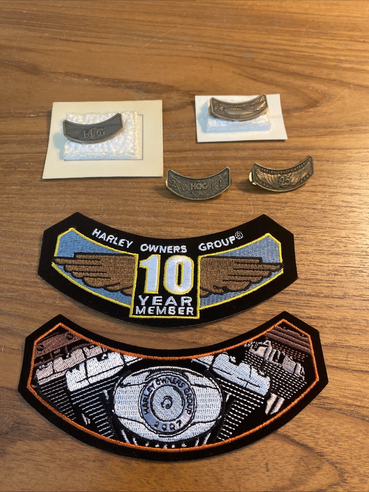 Harley Davidson Owners Group HOG  Annual Membership Rocker Patch and Pin Lot