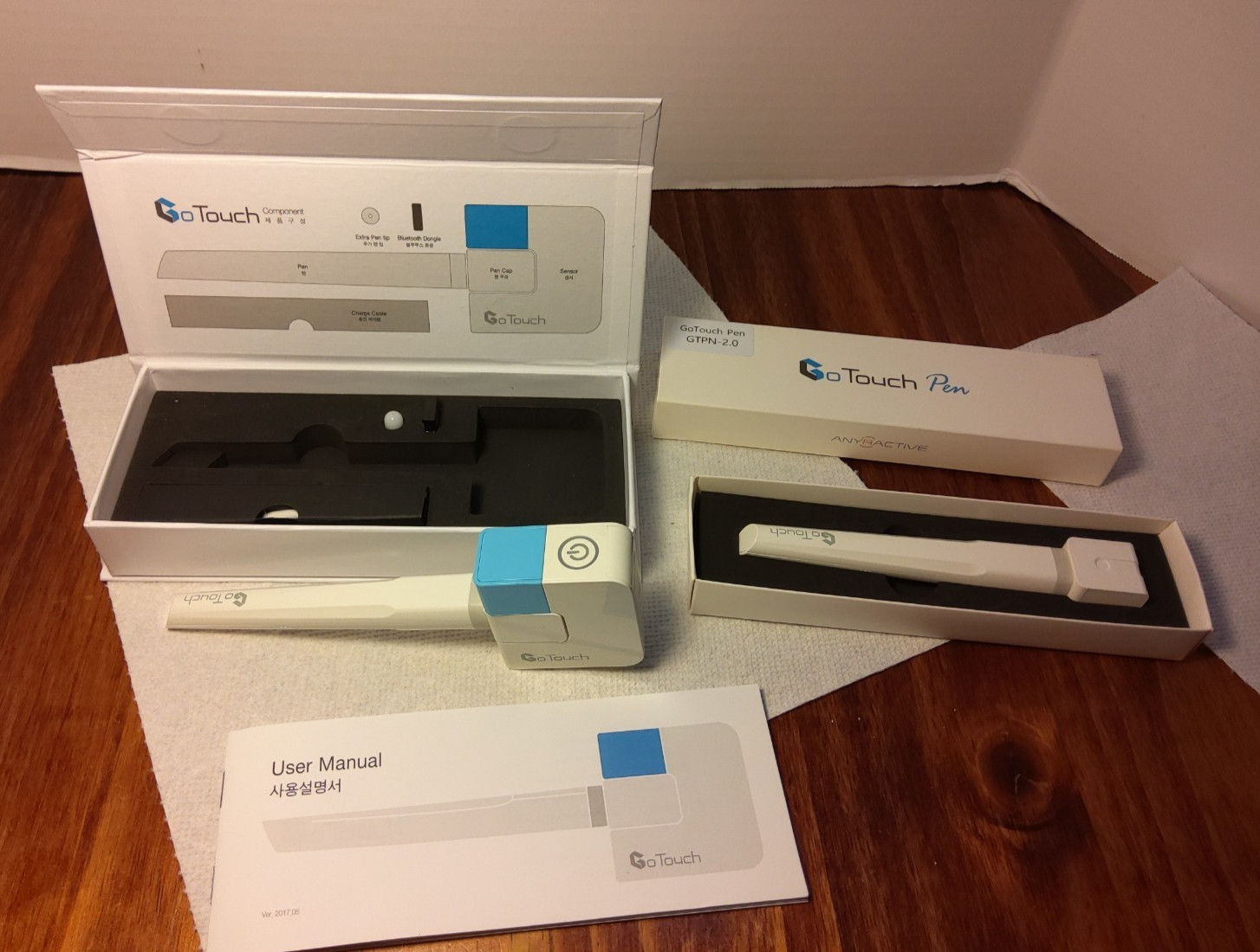 AnyRactive Go Touch Pen Digital Whiteboard System, 2 Pens, Mint Condition