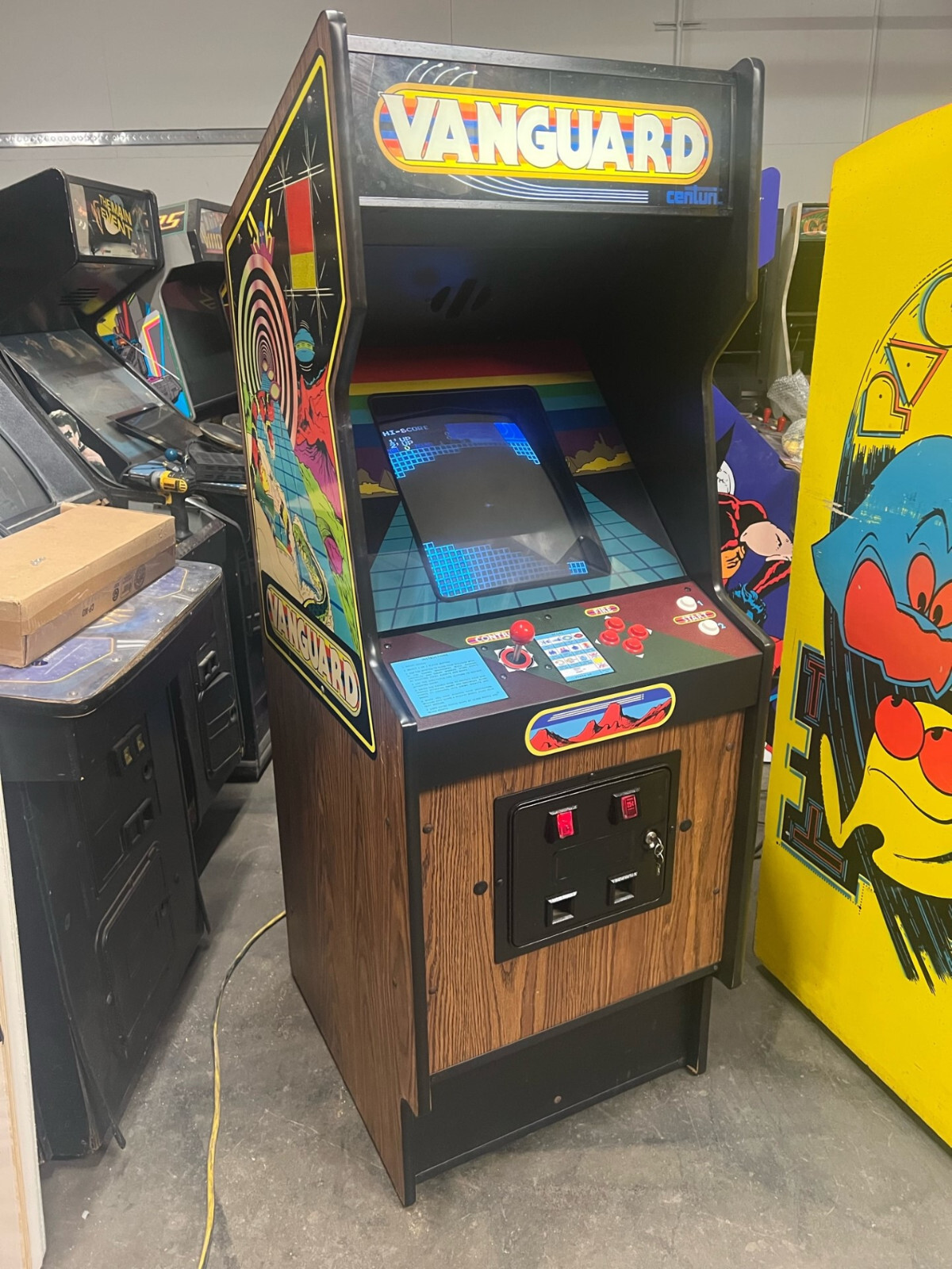 VANGUARD ARCADE MACHINE by CENTURI 1981 (Excellent Condition) *RARE*