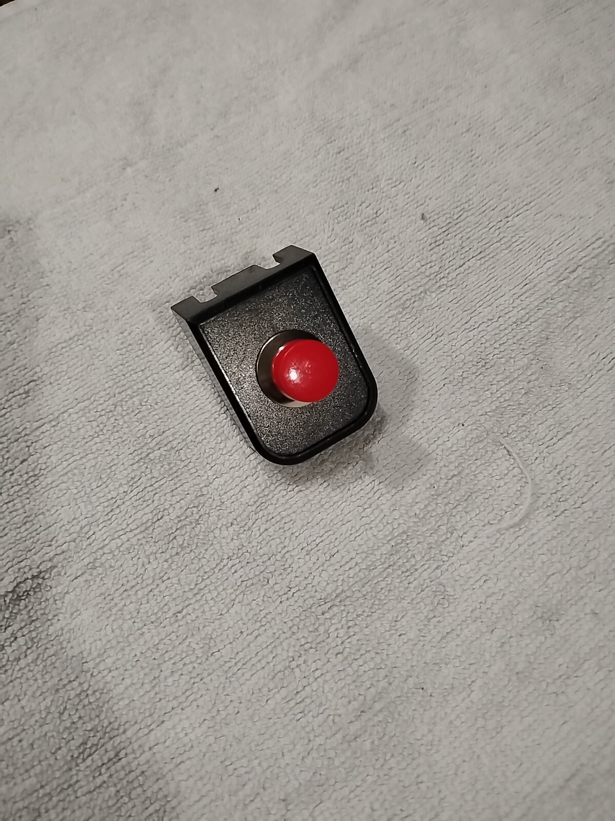 Nitrous Outlet Momentary Classic Micro Push Button Switch (Red)