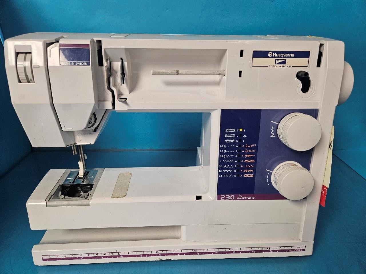 Viking Husqvarna 230 Electronic Sew Easy Adjustable Sewing Machine #2