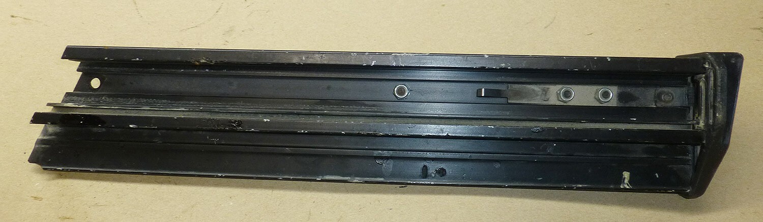 Stanley Bostitch 15 Gauge Angle Pneumatic Finish Nailer N60FN magazine 105875