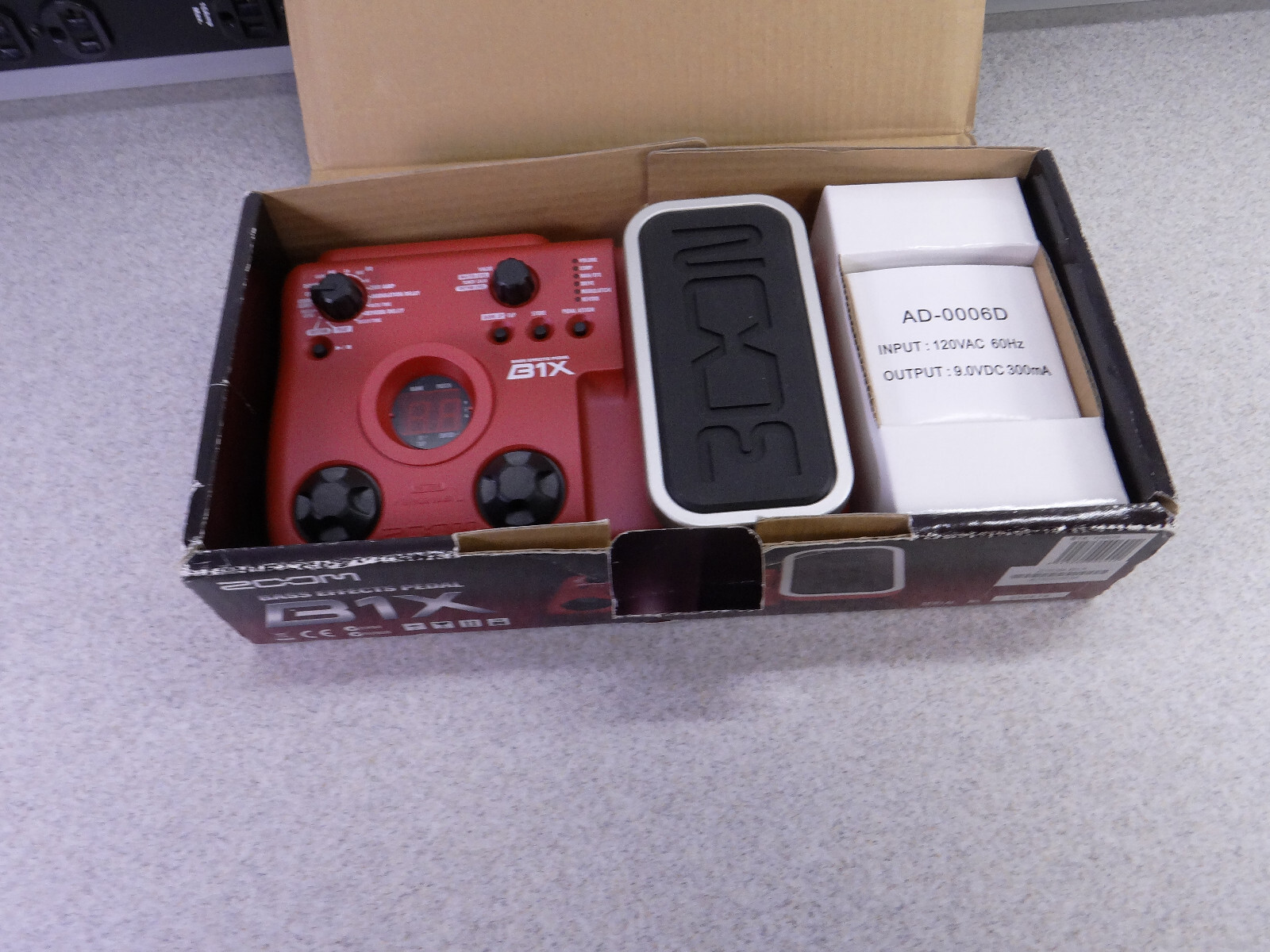 Zoom B1X Bass Effects Pedal