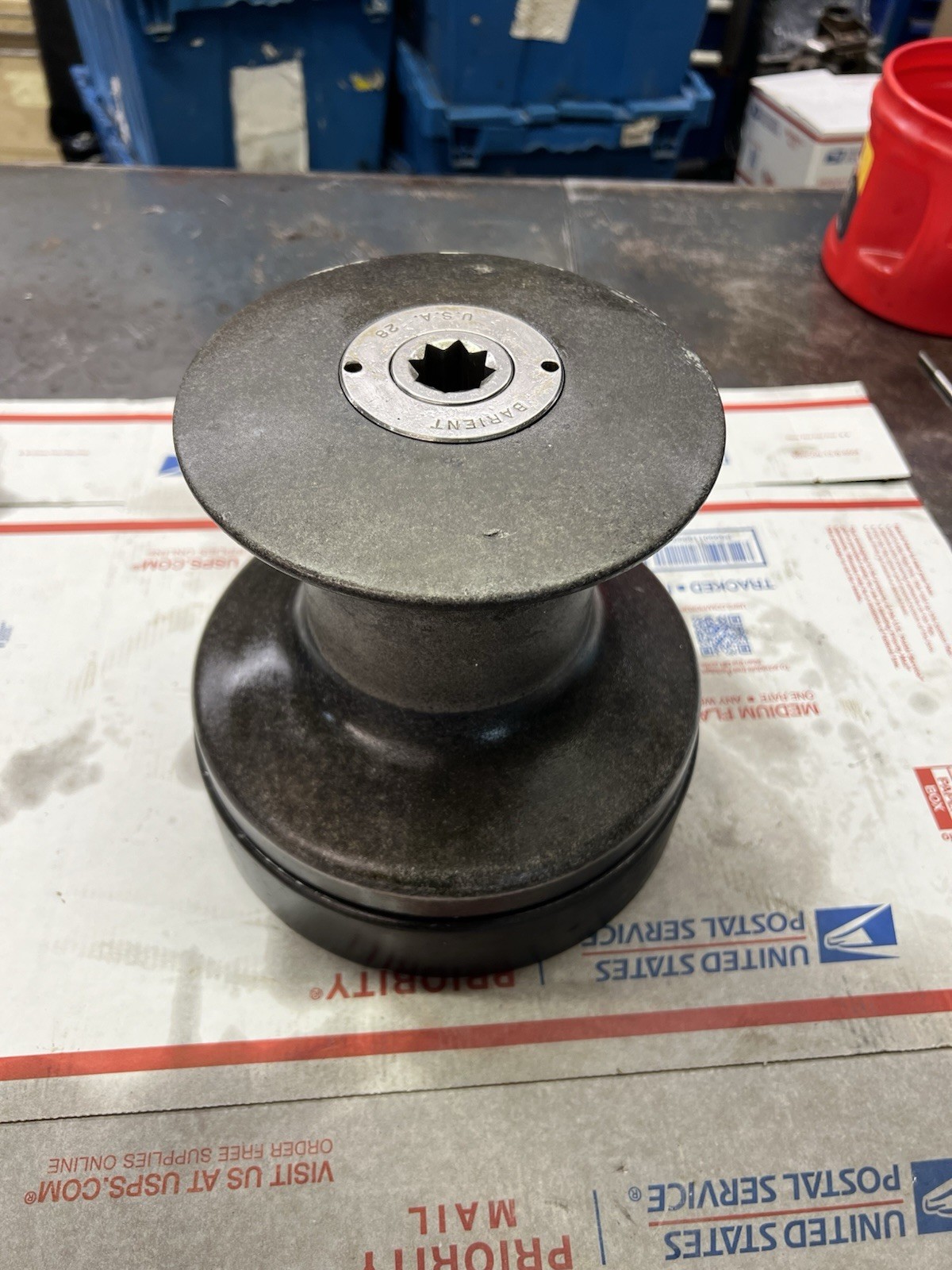 Barient 28 sailboat winch